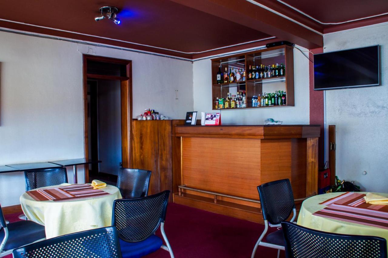 Alfa Hotel Munyonyo 坎帕拉 外观 照片